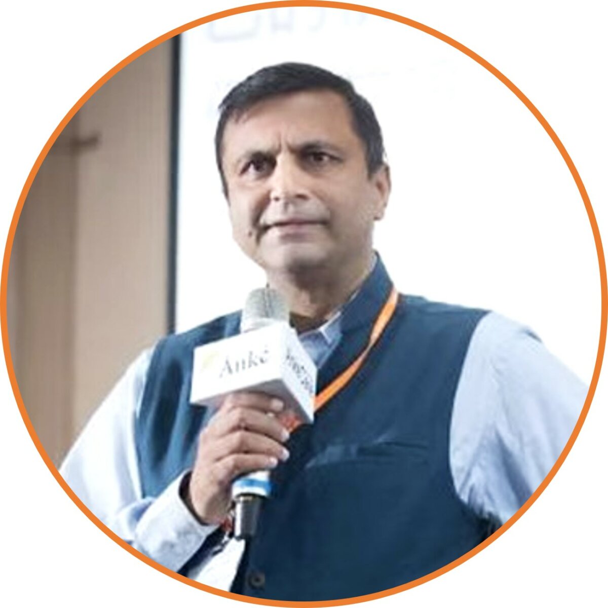 Samarth Life Management  Pvt Ltd共同創辦人暨營運長。印度Samarth  Life成立於2016年， 該公司專注於為高齡者提供全面的居家照顧服務，涵蓋健康支持、緊急服務、便利服務、安全保障以及陪伴與參與等。目前服務已遍及印度350多個城市，並在33個國家為印度僑民提供支援。