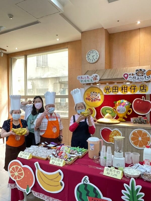 舉辦一日店長美食結合認知提升活動。(圖片來源/蔡麗珍)