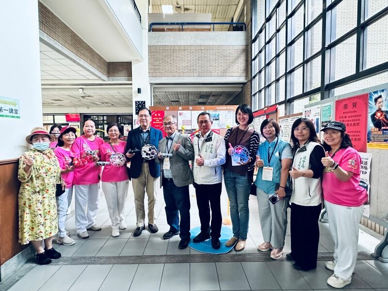 據點高峰論壇的辦理，讓全國社區據點、政府單位、民間單位有機會齊聚一堂交流分享。(圖片來源/)社團法人中華金點社區促進聯盟)