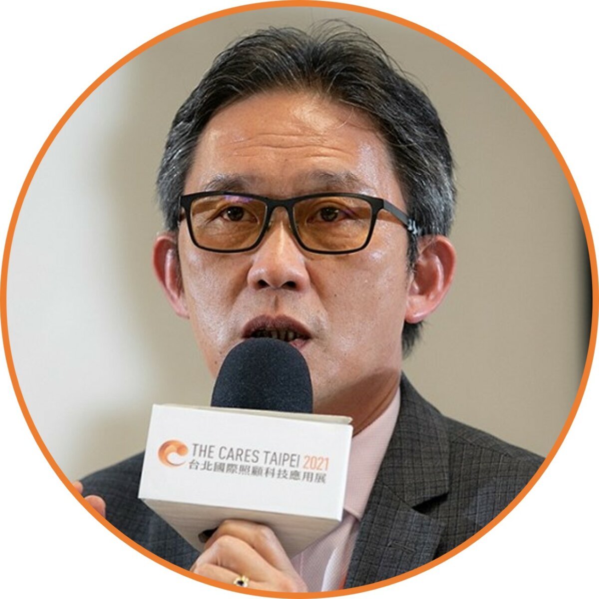 青松健康總經理 周孟賢