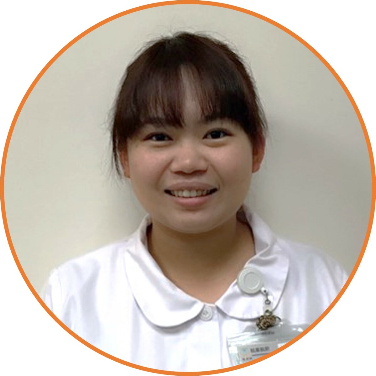 作者林靜妤為中國醫藥大學附設 醫院安寧居家護理師，16年護理路， 深耕安寧居家，見證生命脆弱與愛的 牽掛，體會無聲溫柔，相信終點是圓 滿。