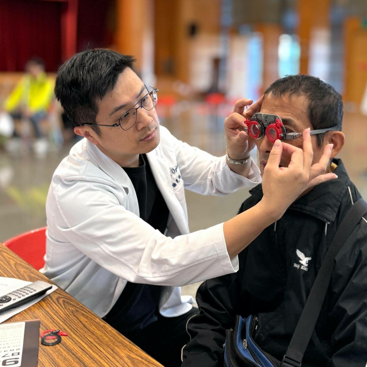 對照顧產業而言，下一階段的競爭力不只在於服務規模，而在於是否能及早回應從「照顧」走向「功能維持」的結構性轉變。（圖片來源：黃群宸）