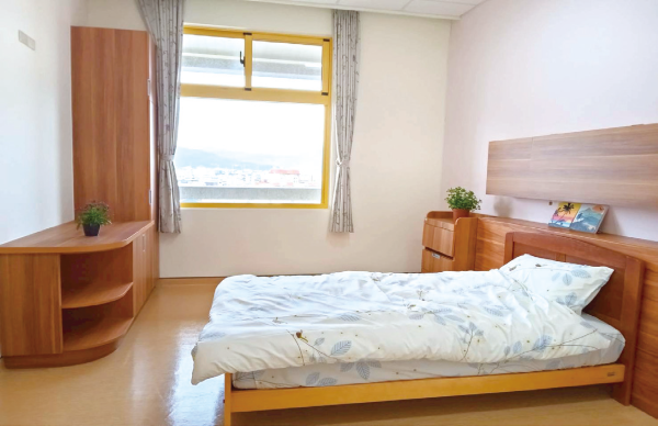 樂智團體家屋房間明亮。