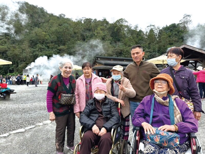 宜蘭遍佈觀光景點，泰安常帶長輩出遊