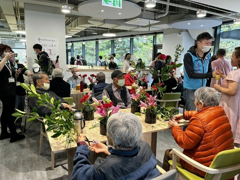 台北市第一家私立小規機杏花學塾，是蔡淑芬和林溦共同投資經營的第二間長照機構。(圖片來源/侒可傳媒)