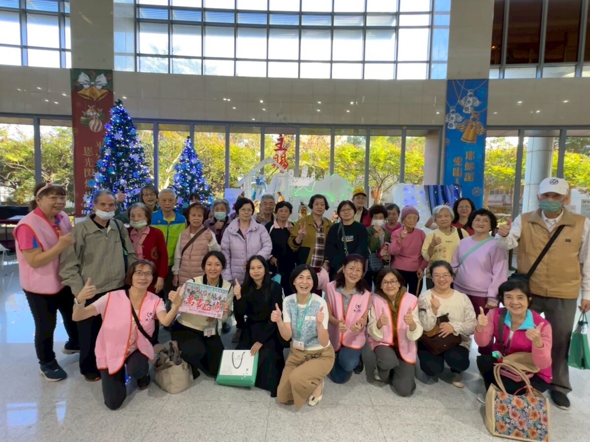 輔大醫院社區醫療暨長期照護部致力於長照服務，結合輔大科系資源，獲得2025年台灣健康永續獎的創意溝通領袖獎。（圖片來源／輔大醫院）