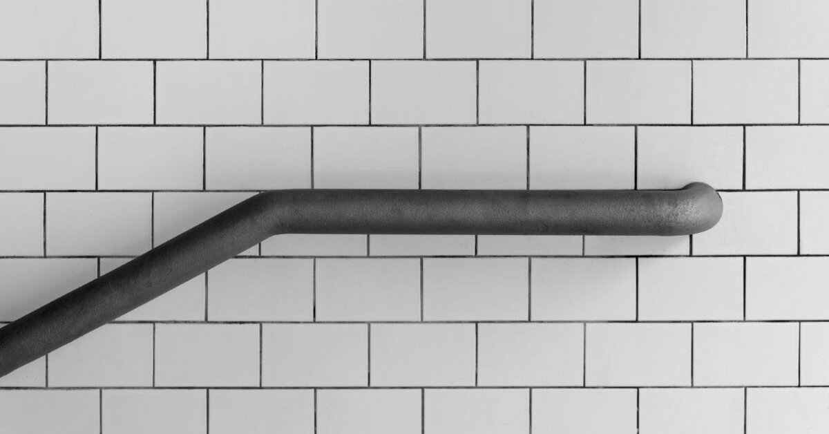 【曾鼎傑專欄】無障礙設施補助的缺口：扶手有了，但誰來裝？