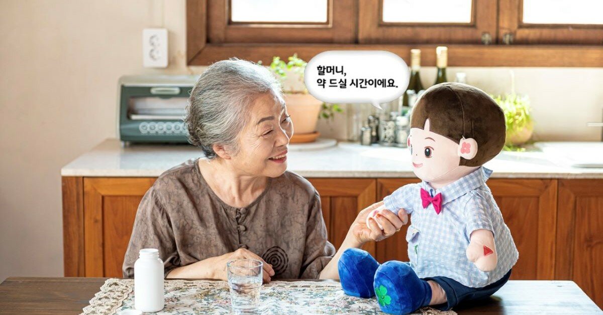 【侯勝宗專欄】全球化的溫柔陷阱？AI孝道娃娃無法取代的人情味