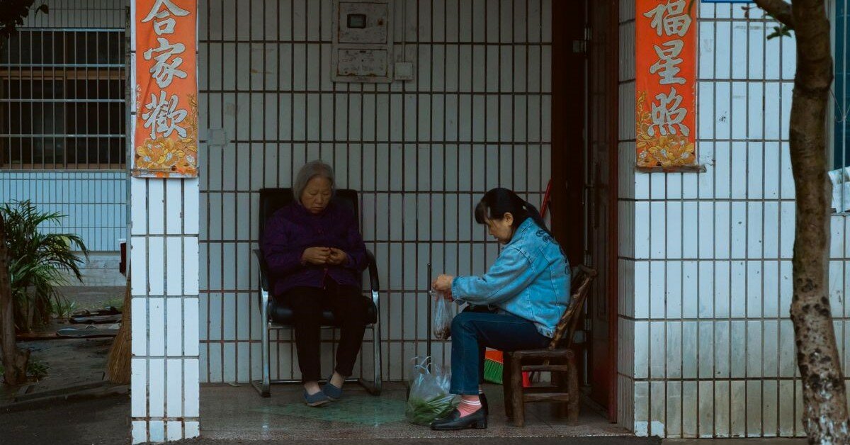 【林治萱專欄】 從「熱心志工」到「關懷訪員」：超高齡社會下的志工培力與獨居關懷新思維