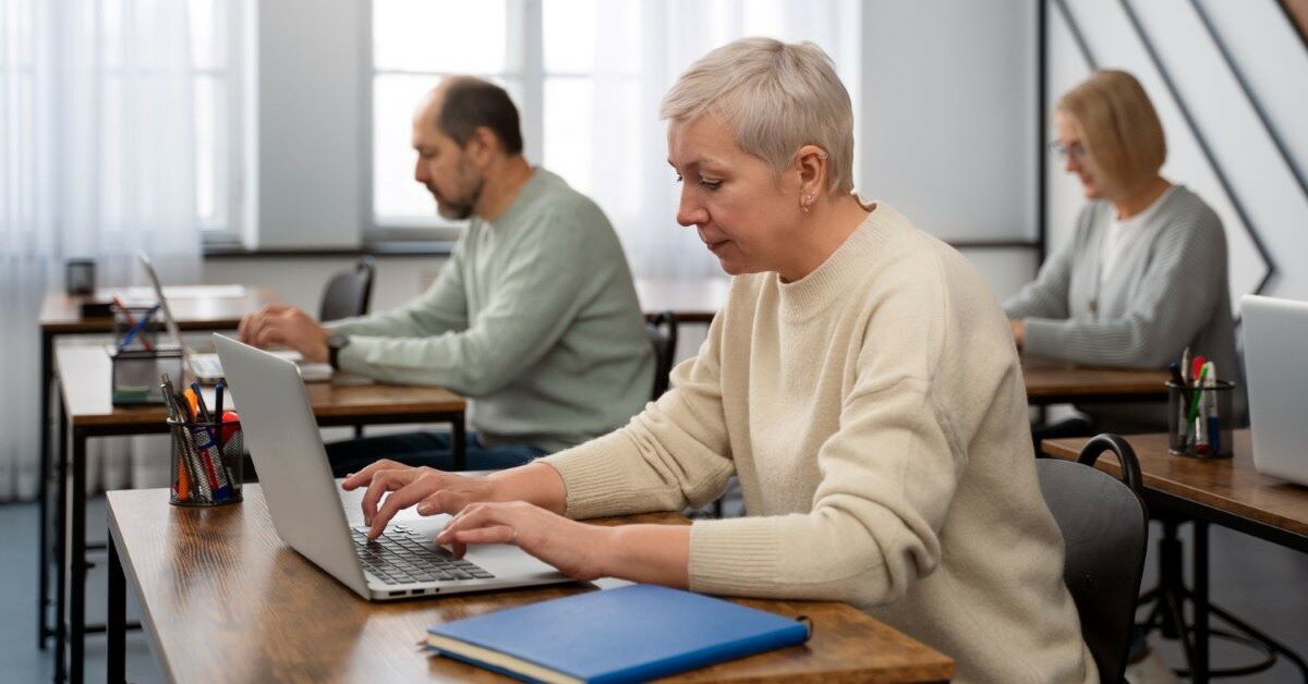 【投書分享】 AI時代下，如何用「複利思維」重塑樂齡數位學習？