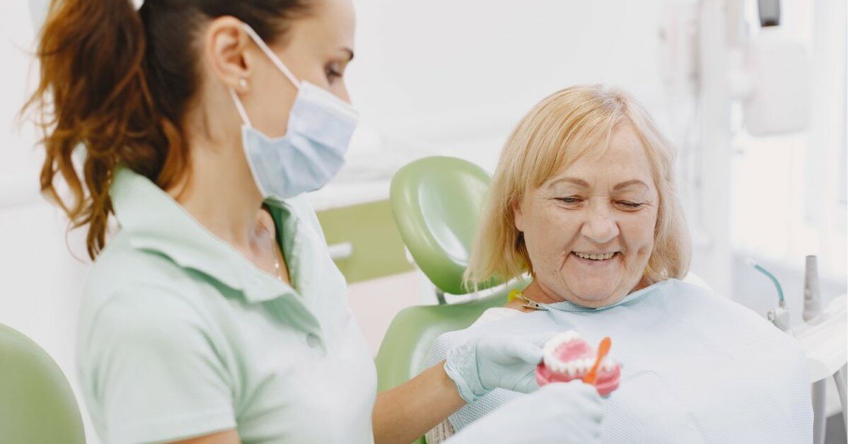 【吳旻寰專欄】口腔美學與健康的 雙贏策略